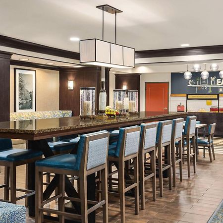 Hampton Inn New Albany Bagian luar foto