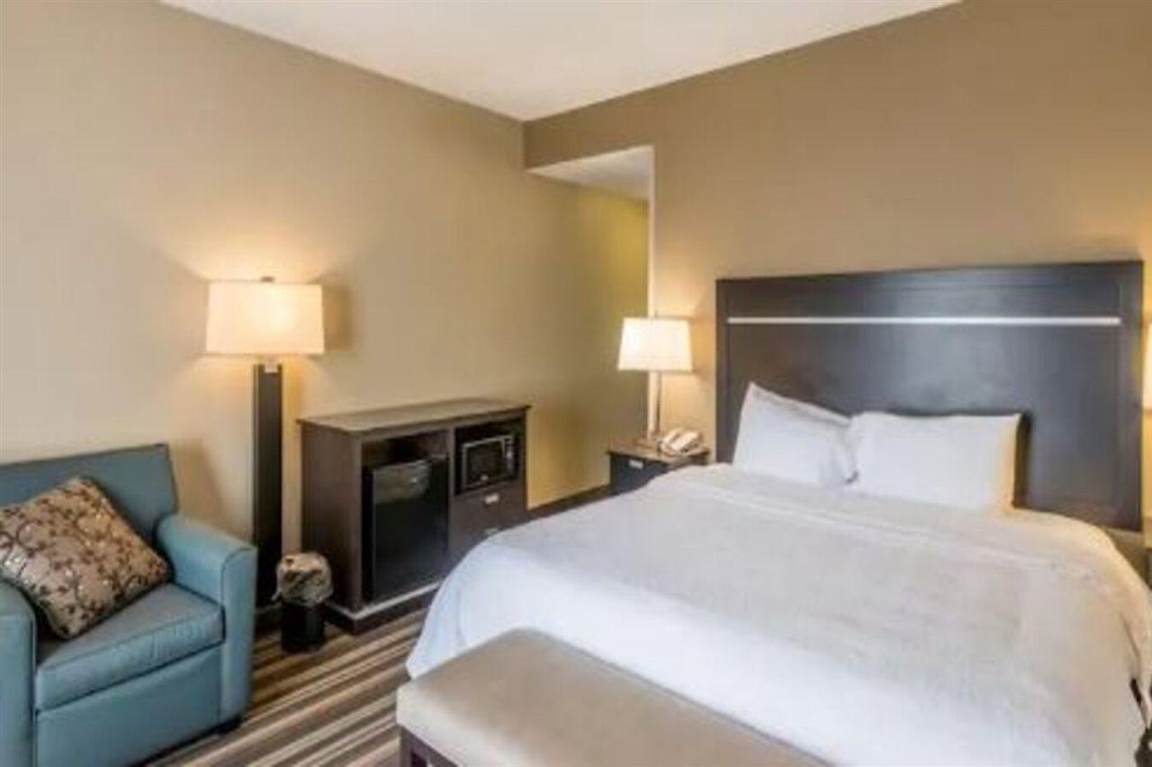 Hampton Inn New Albany Bagian luar foto