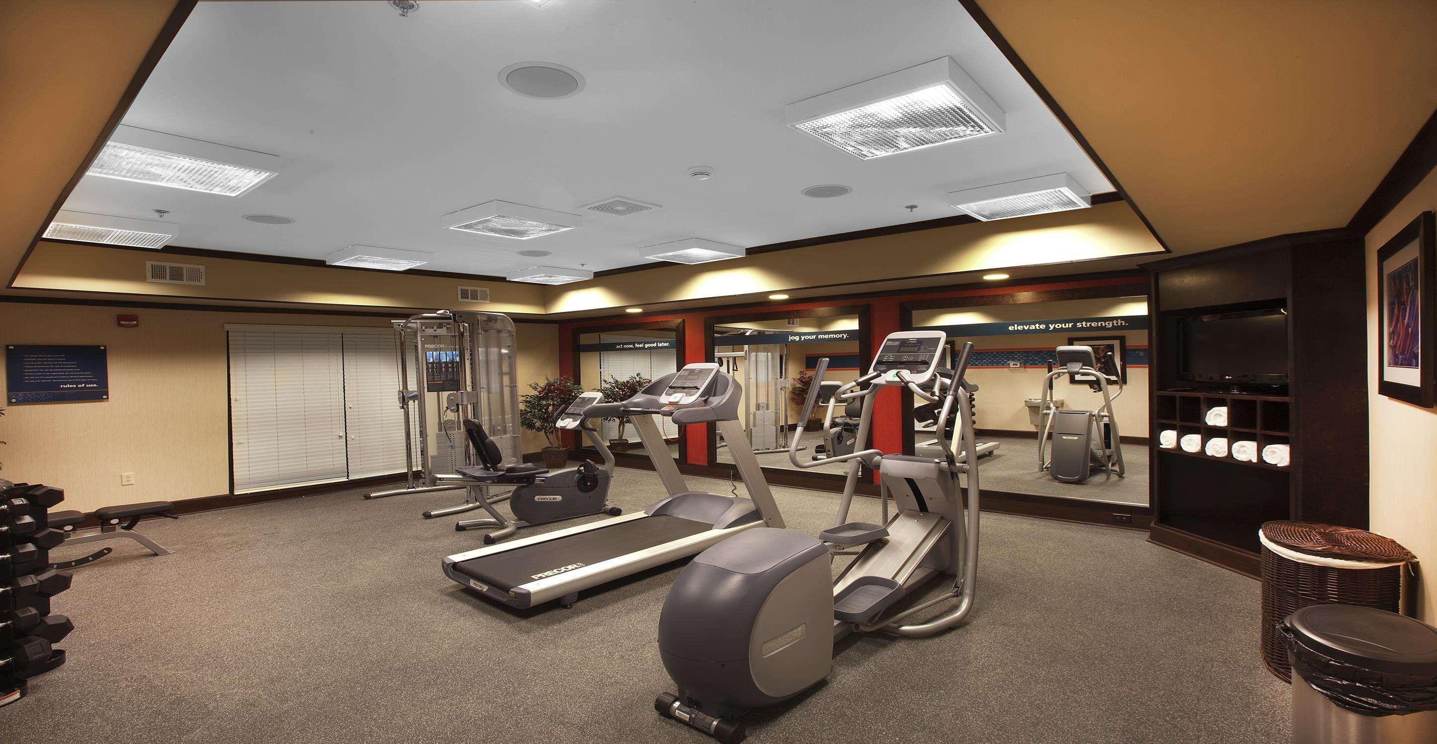Hampton Inn New Albany Bagian luar foto