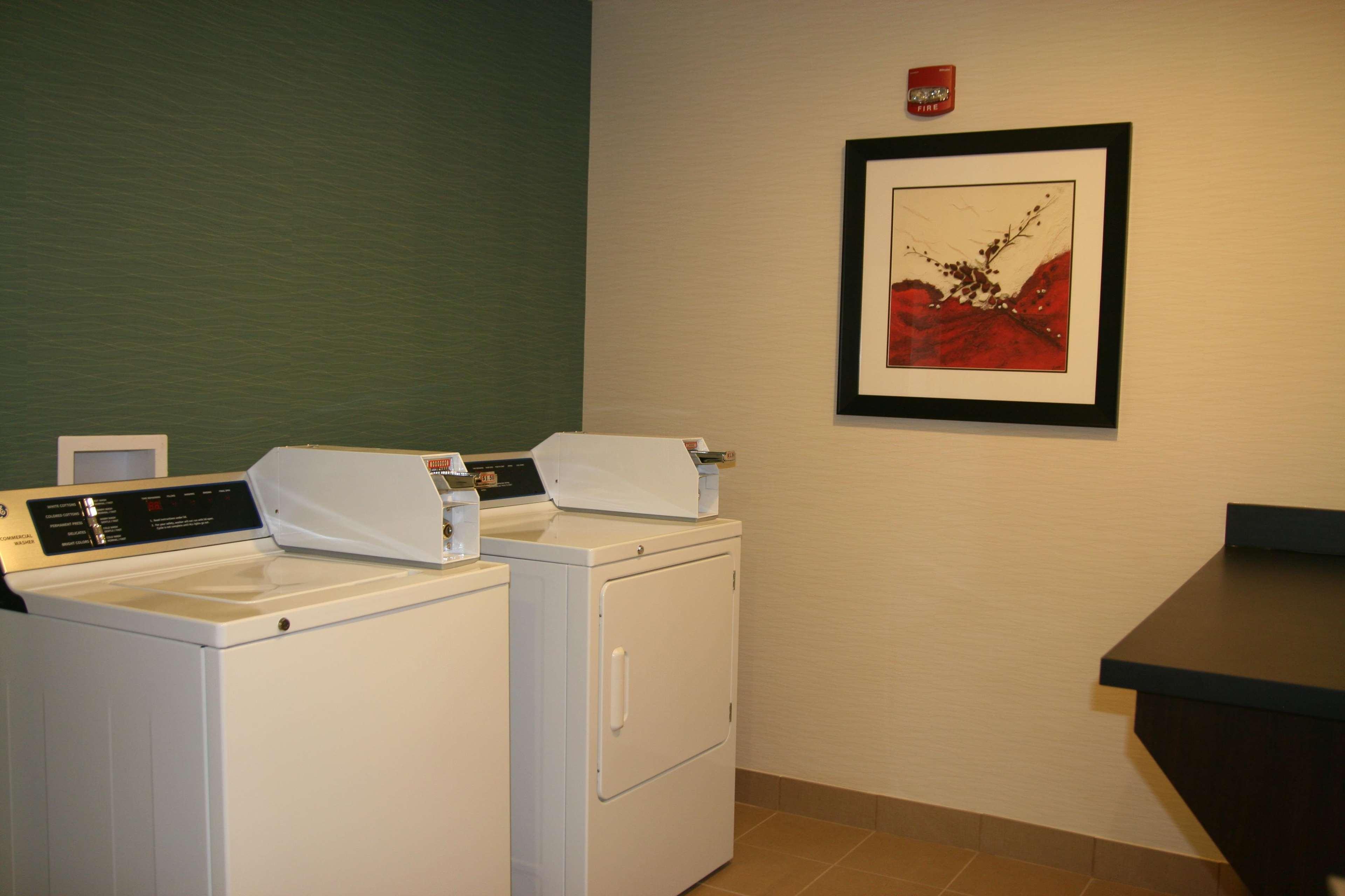 Hampton Inn New Albany Bagian luar foto