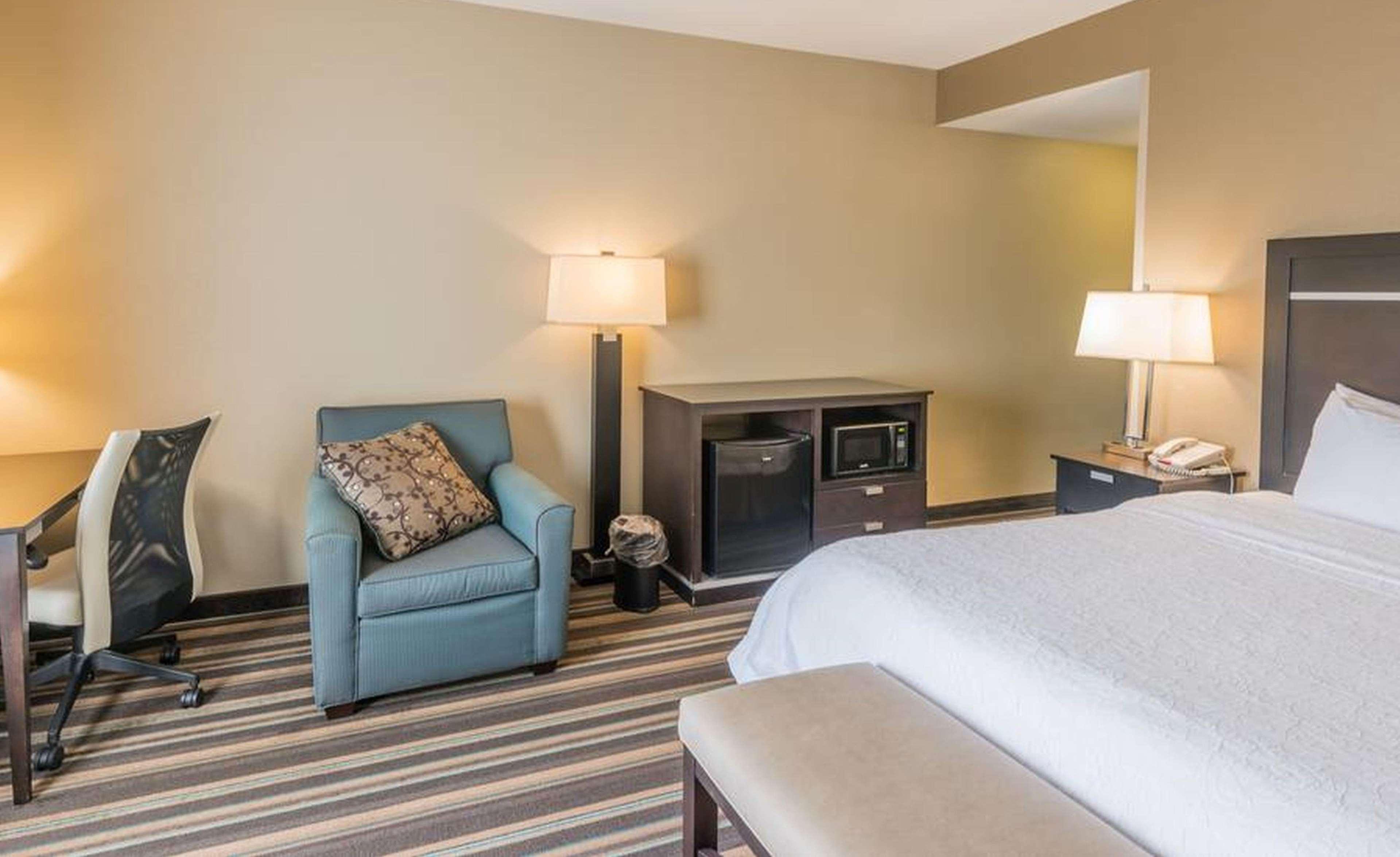 Hampton Inn New Albany Bagian luar foto