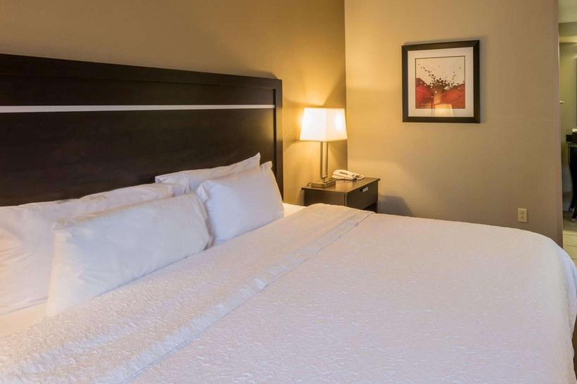 Hampton Inn New Albany Bagian luar foto