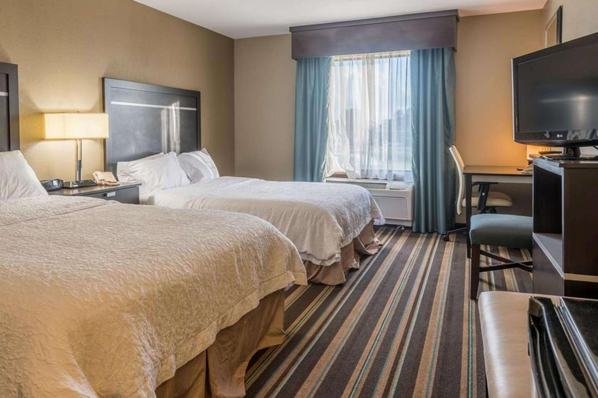 Hampton Inn New Albany Bagian luar foto